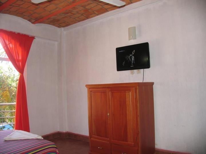 رينكون دي غوايابيتوس Hotel Y Suites Bugambilias الغرفة الصورة