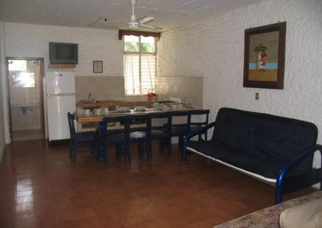 رينكون دي غوايابيتوس Hotel Y Suites Bugambilias الغرفة الصورة