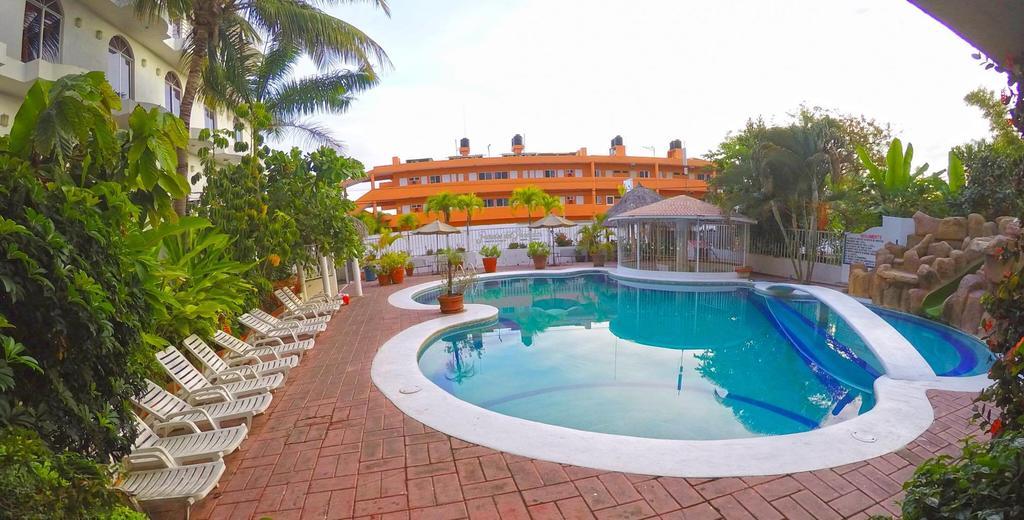 رينكون دي غوايابيتوس Hotel Y Suites Bugambilias المظهر الخارجي الصورة