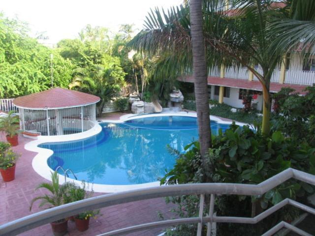 رينكون دي غوايابيتوس Hotel Y Suites Bugambilias المظهر الخارجي الصورة