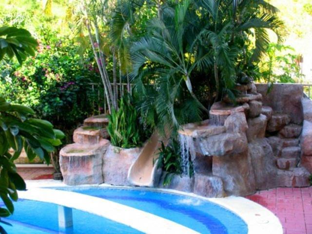 رينكون دي غوايابيتوس Hotel Y Suites Bugambilias المظهر الخارجي الصورة